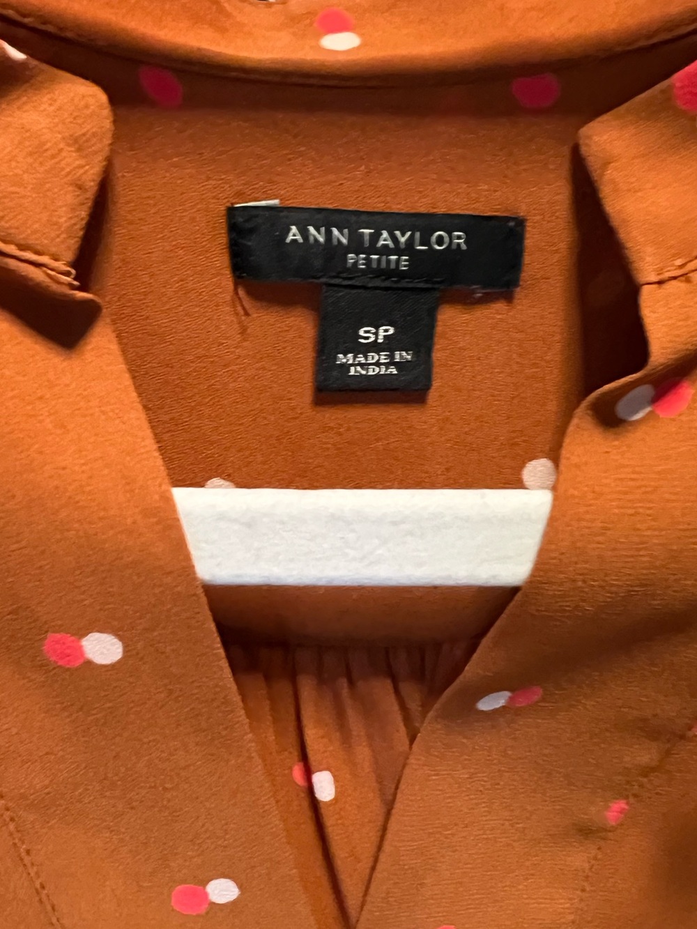 Ann Taylor Rust Orange Dot Split-Neck Blouse - Picture 2 of 3